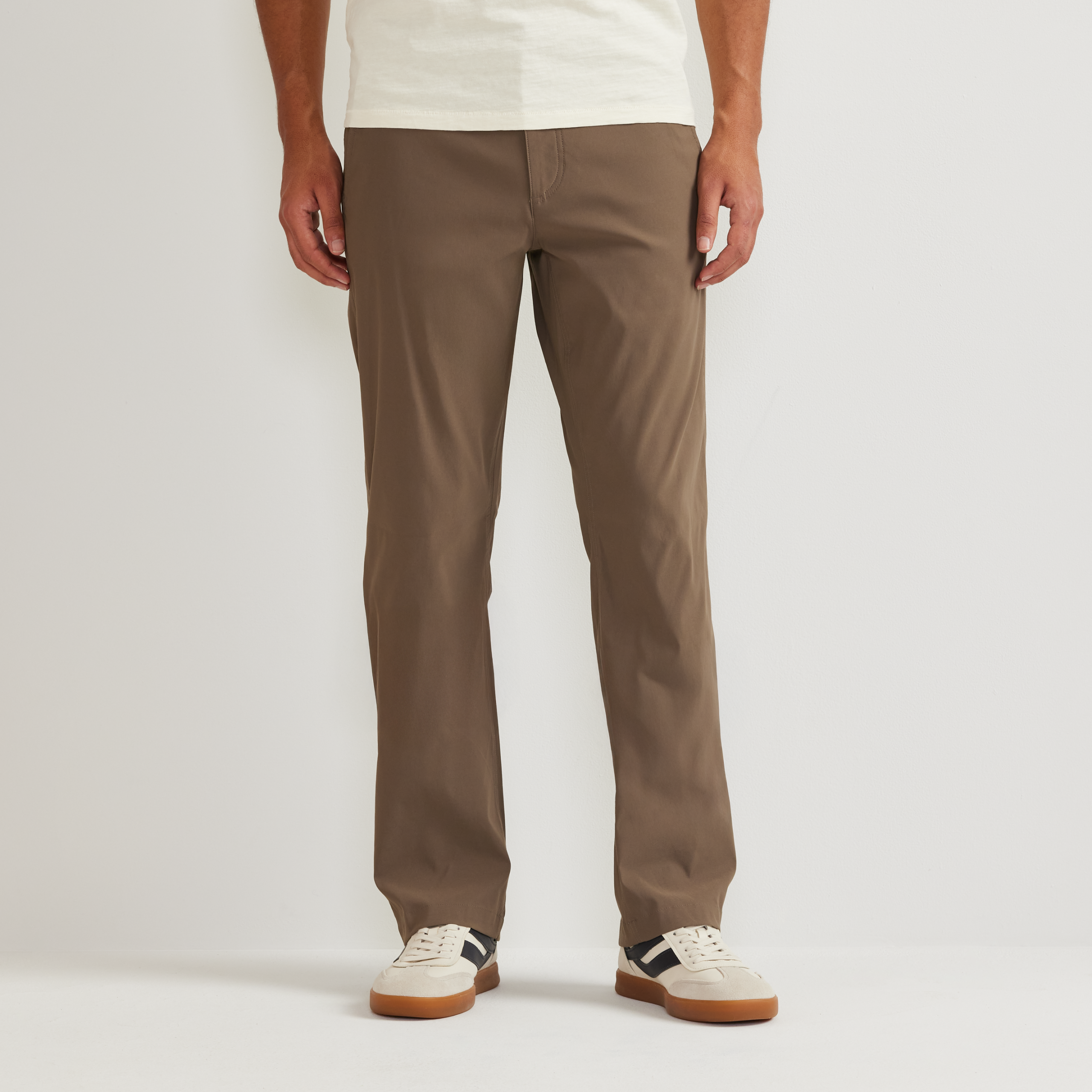 Men's Horizon Takeoff Stretch Chino Pants - Image 19