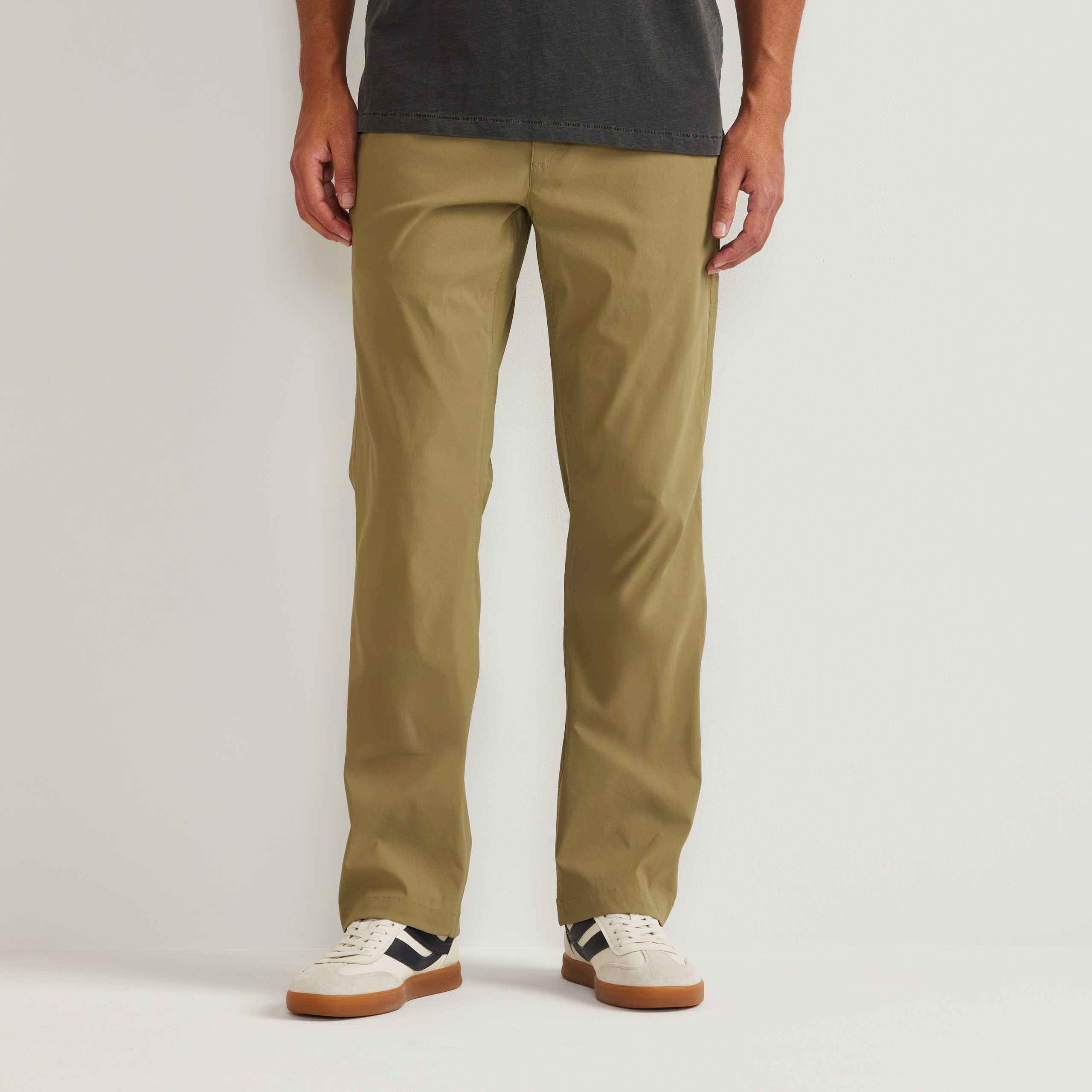 Men's Horizon Takeoff Stretch Chino Pants - Image 22