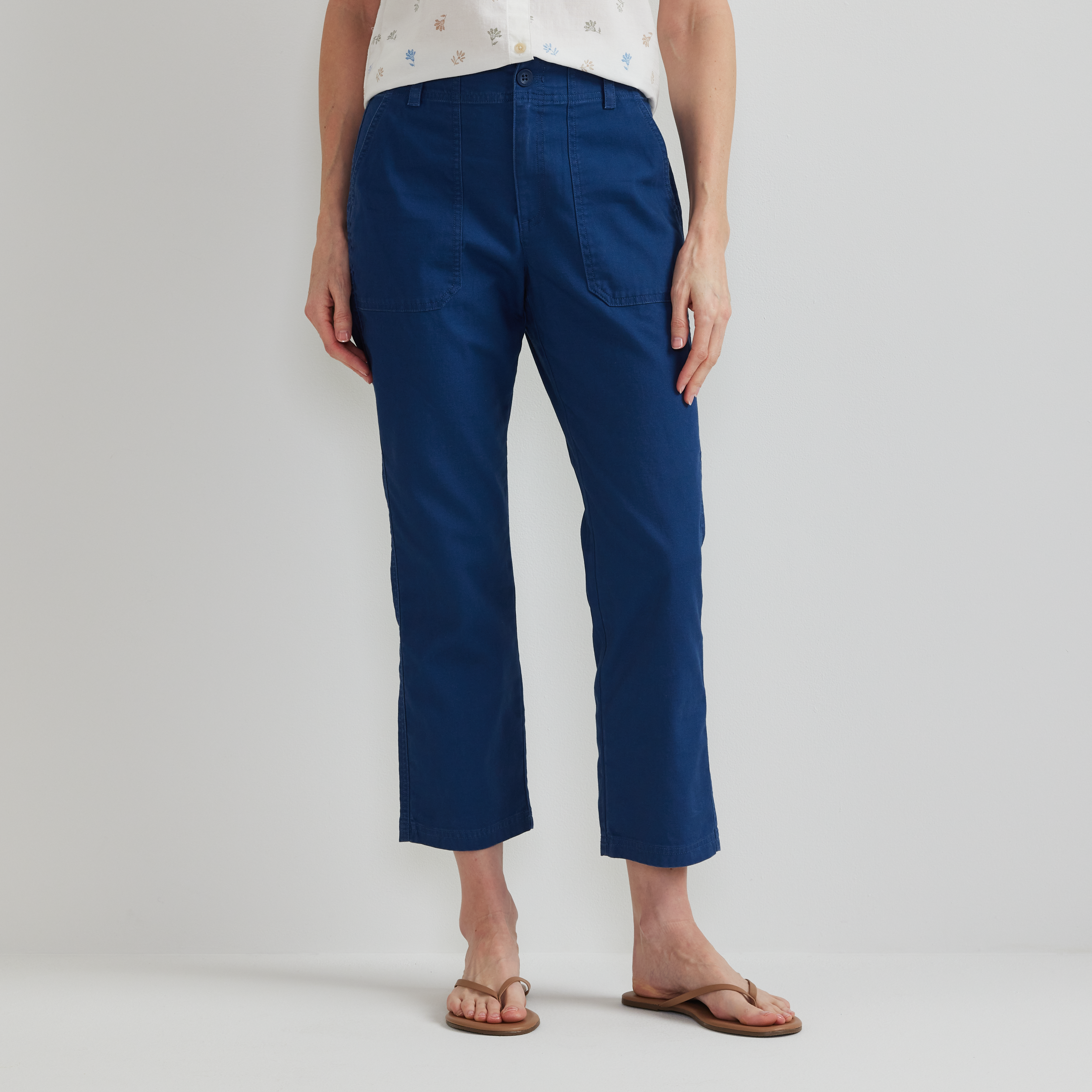 Women's Utility Stretch Canvas Kick Cropped Pants - Image 12