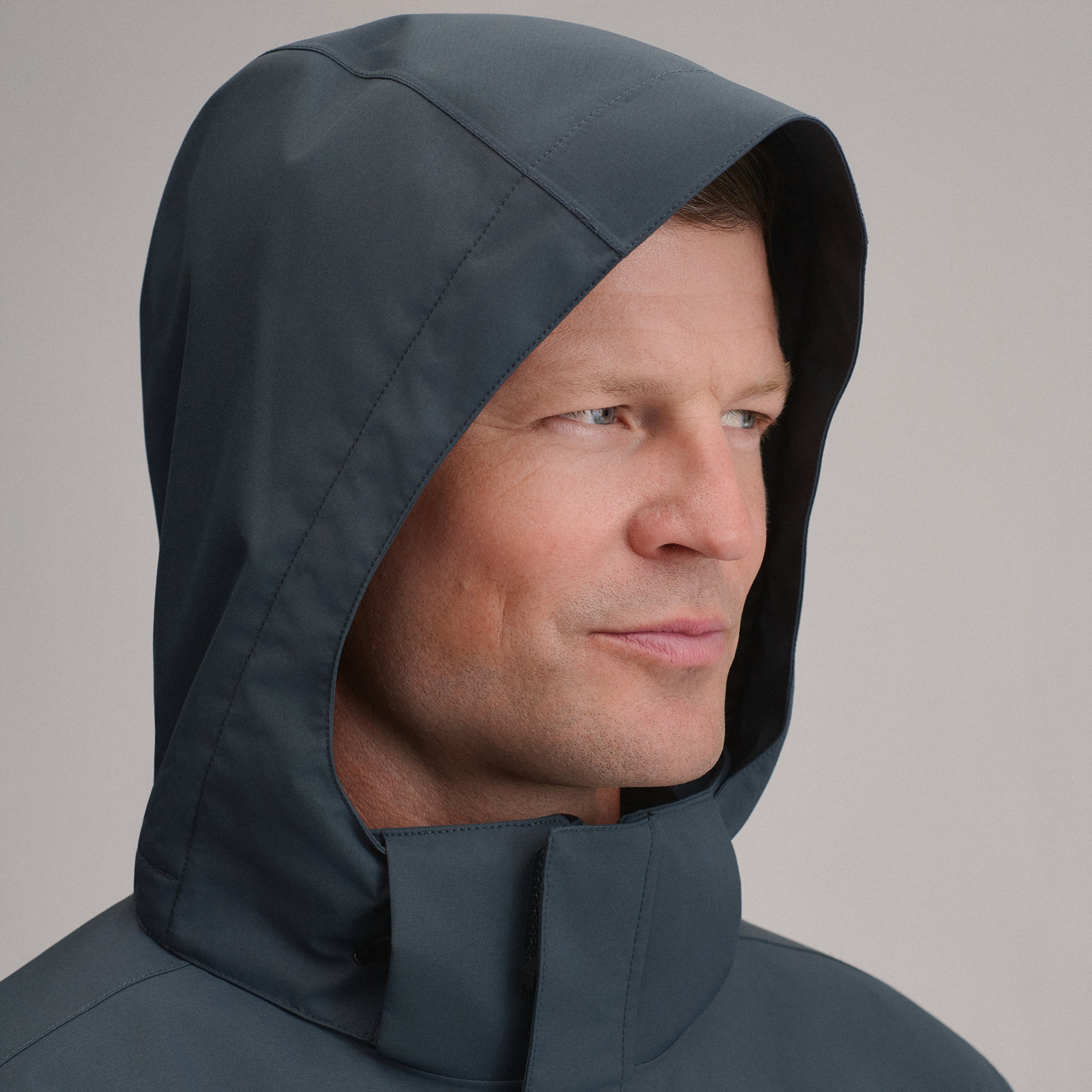 Men's Mainstay Insulated Waterproof Hooded Trench Coat - Image 10