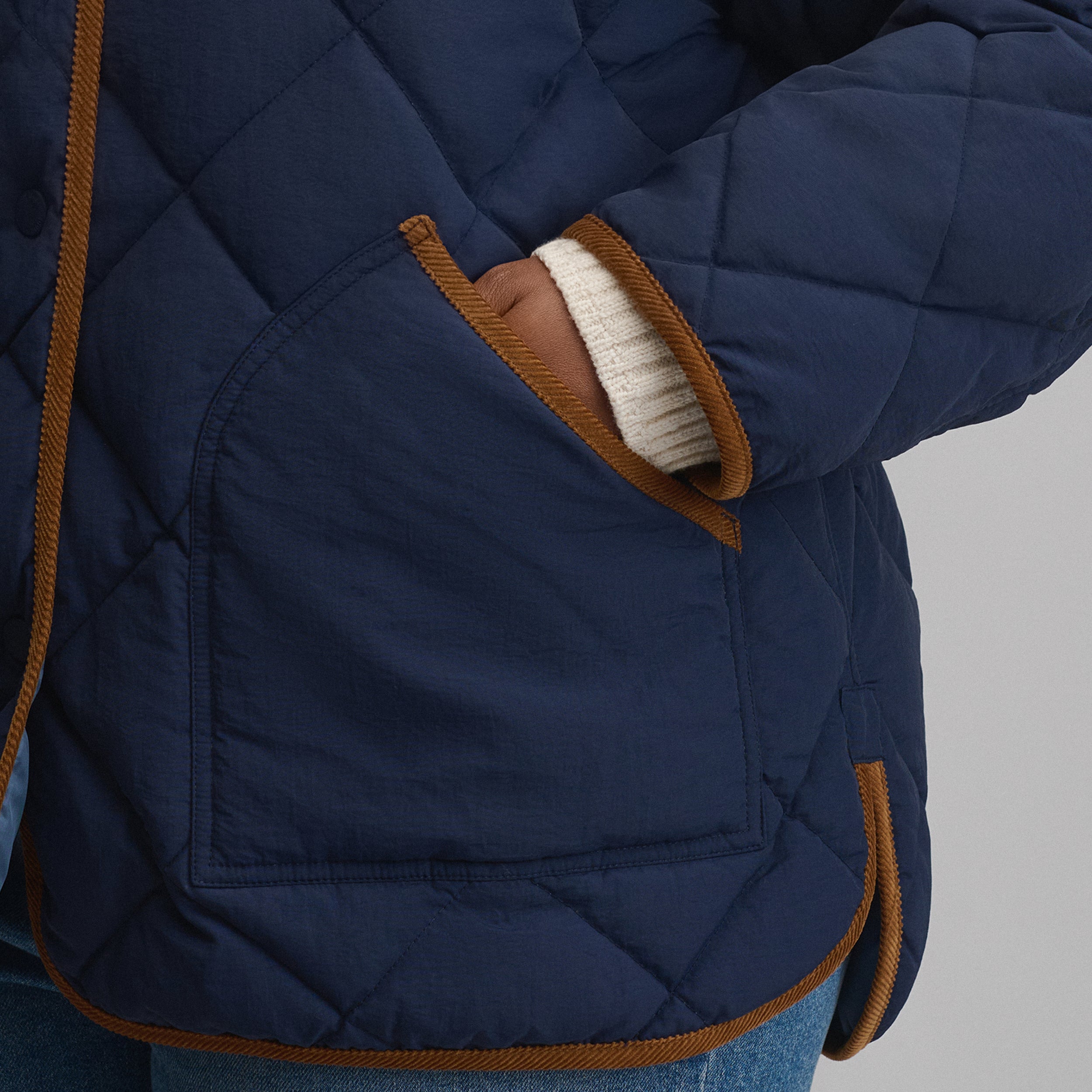 Women's Insulated Long Barn Coat - Image 7
