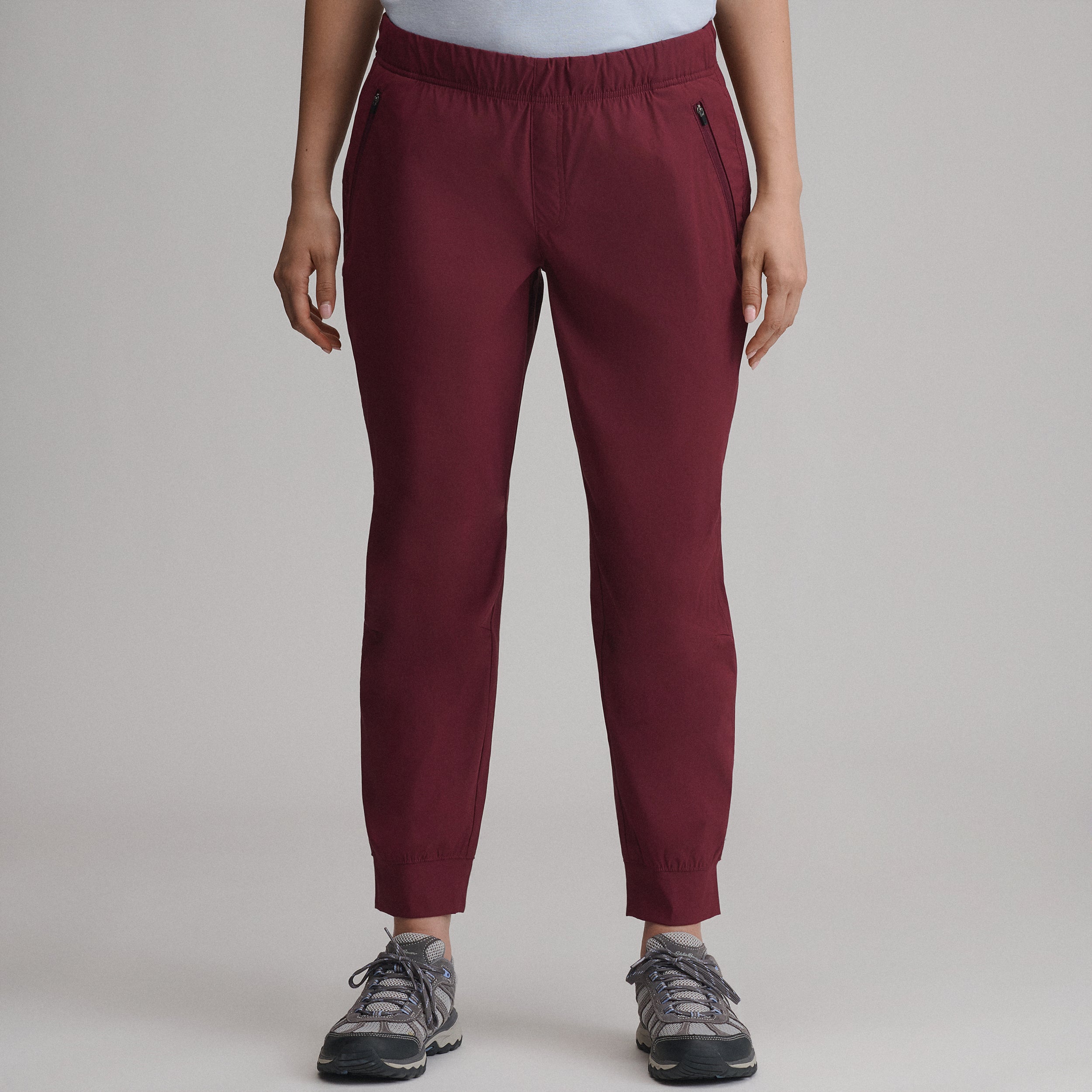 Women's Rainier Pull-On Classic Fit Joggers - Image 11