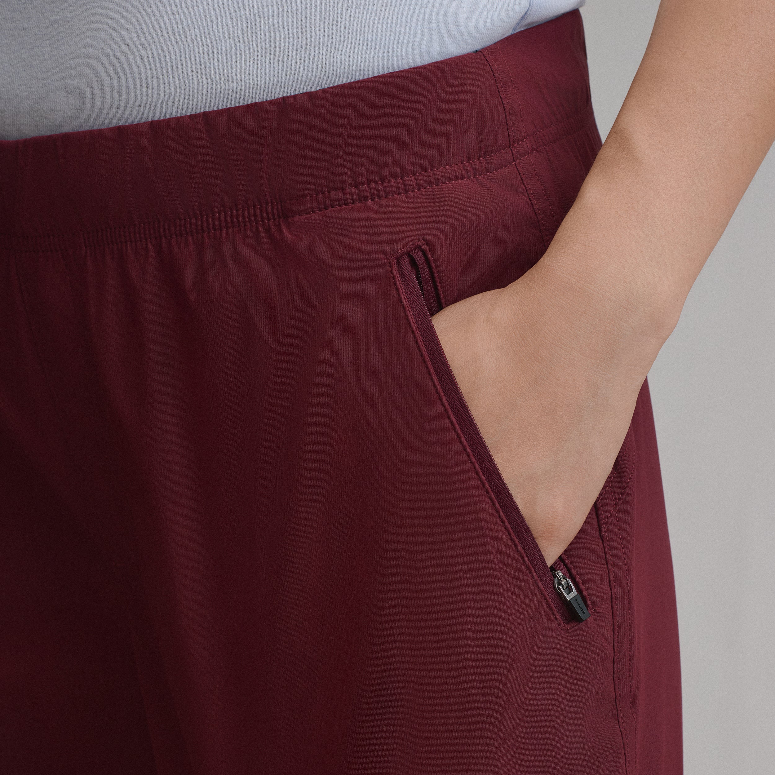 Women's Rainier Pull-On Classic Fit Joggers - Image 13