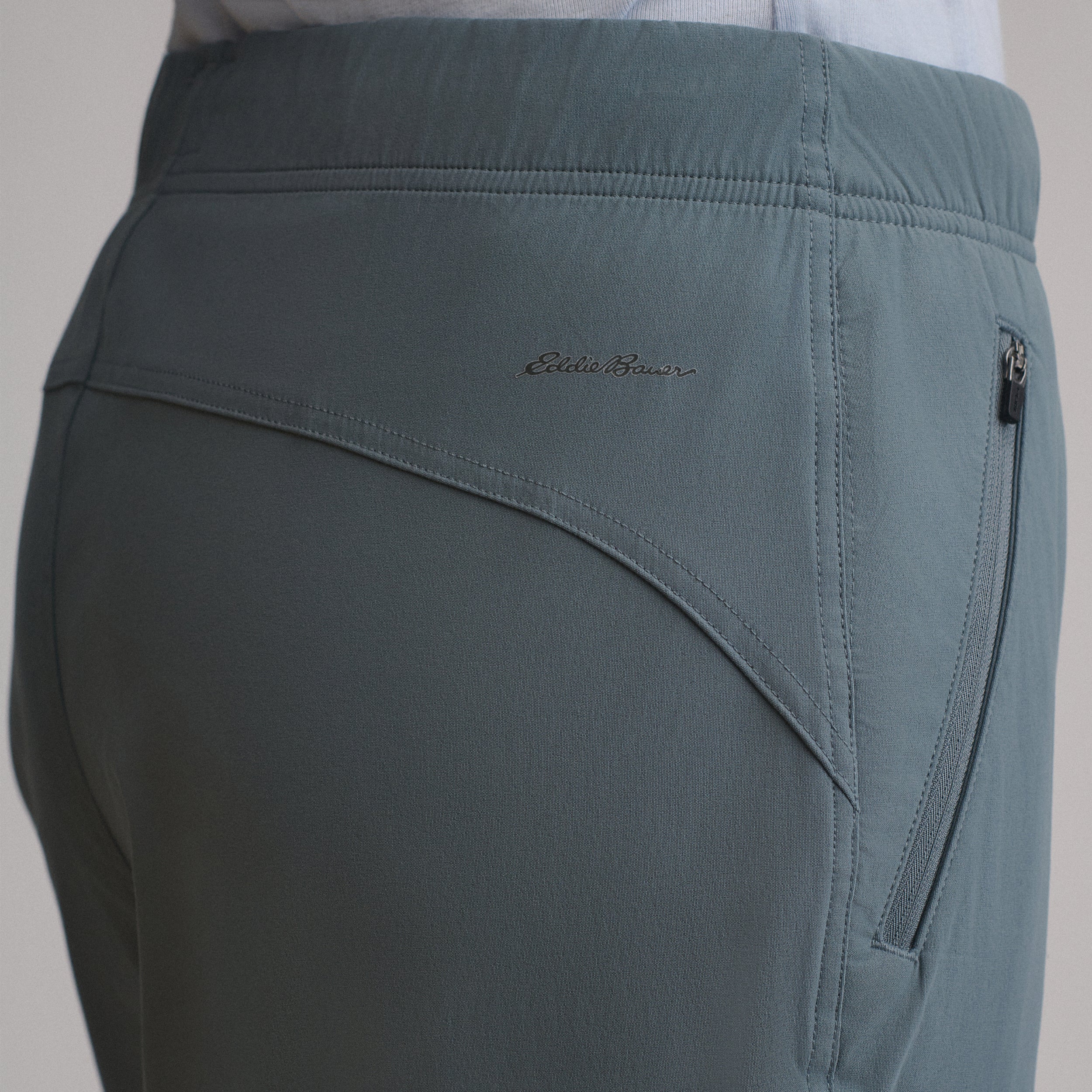 Women's Rainier Pull-On Classic Fit Joggers - Image 17