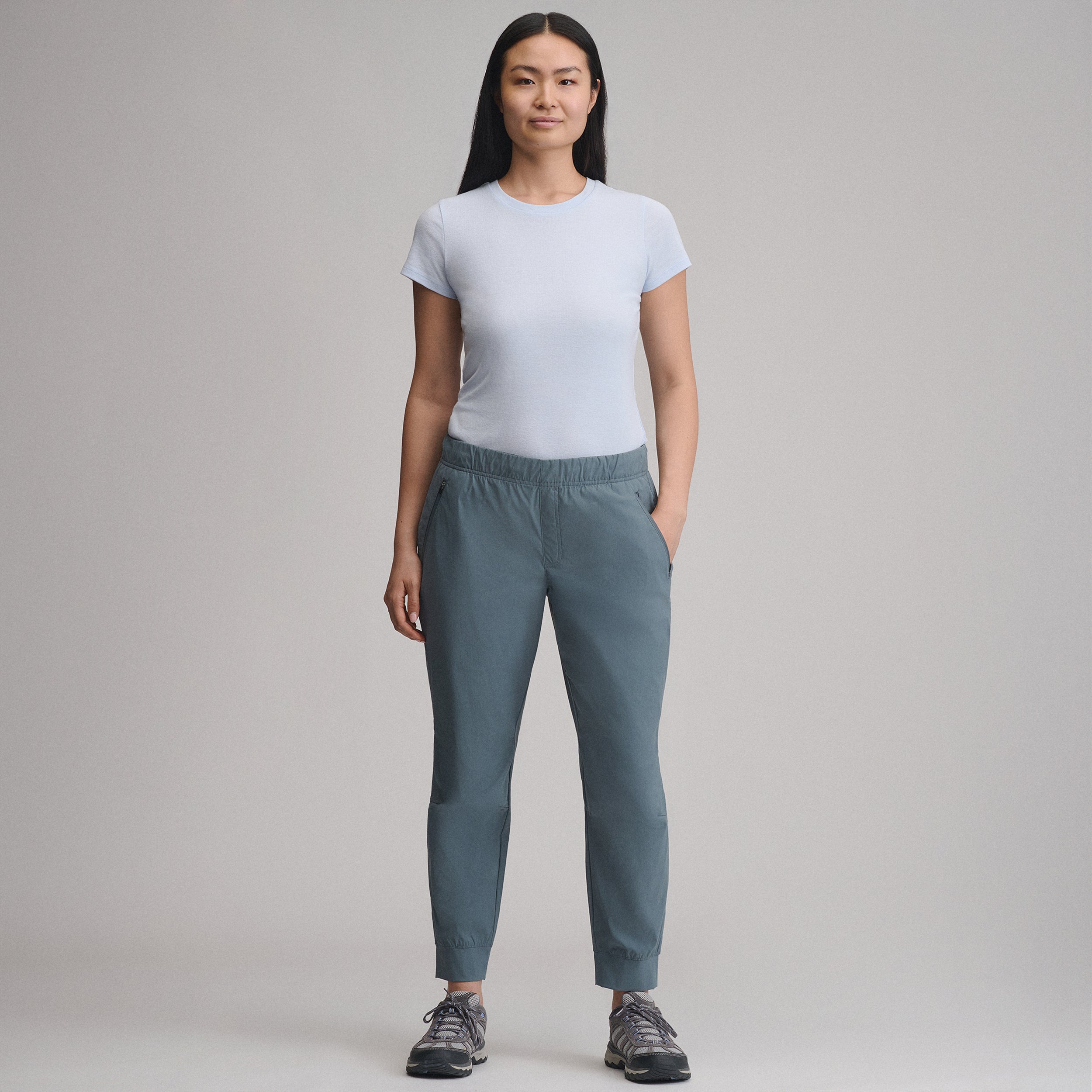 Women's Rainier Pull-On Classic Fit Joggers - Image 18