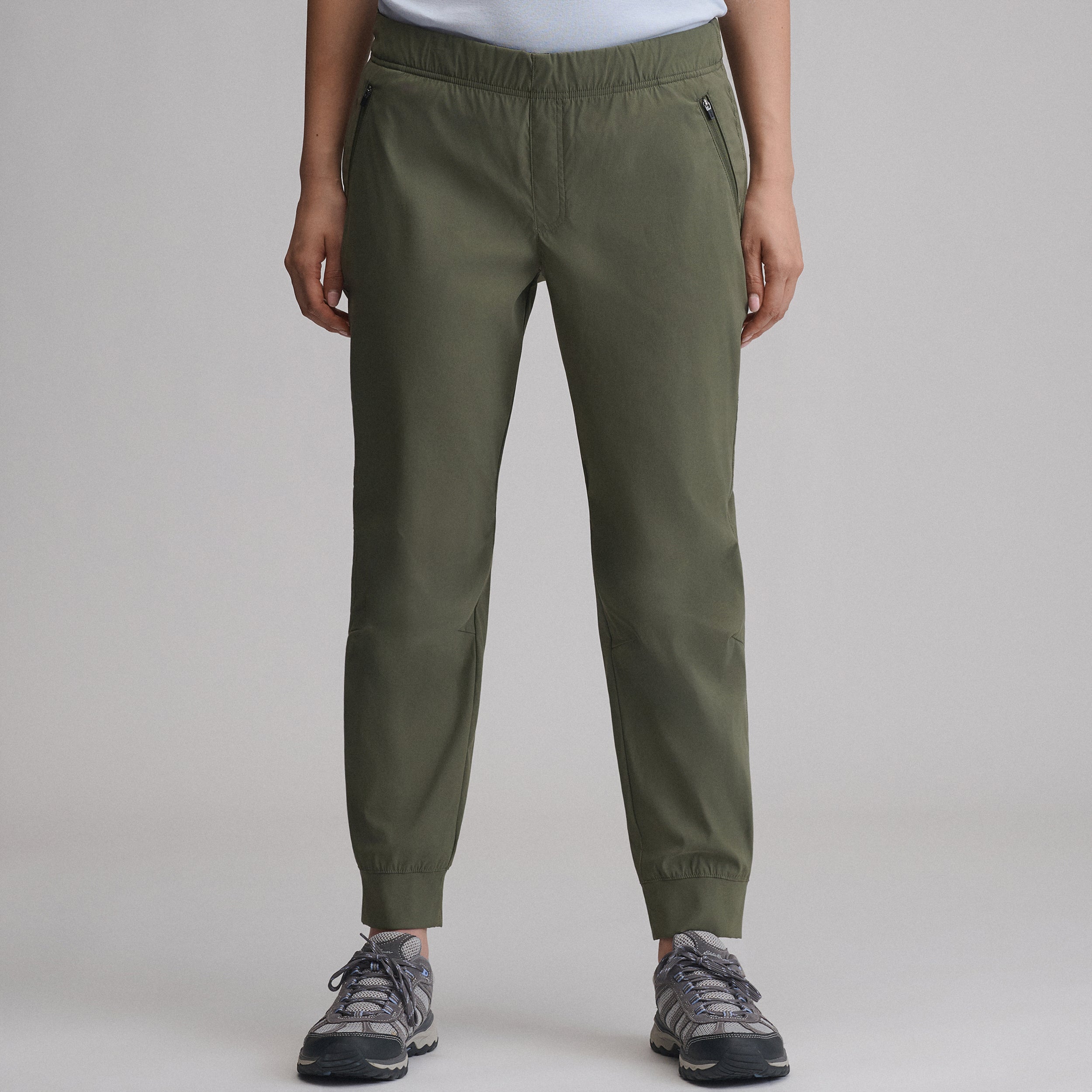 Women's Rainier Pull-On Classic Fit Joggers - Image 24