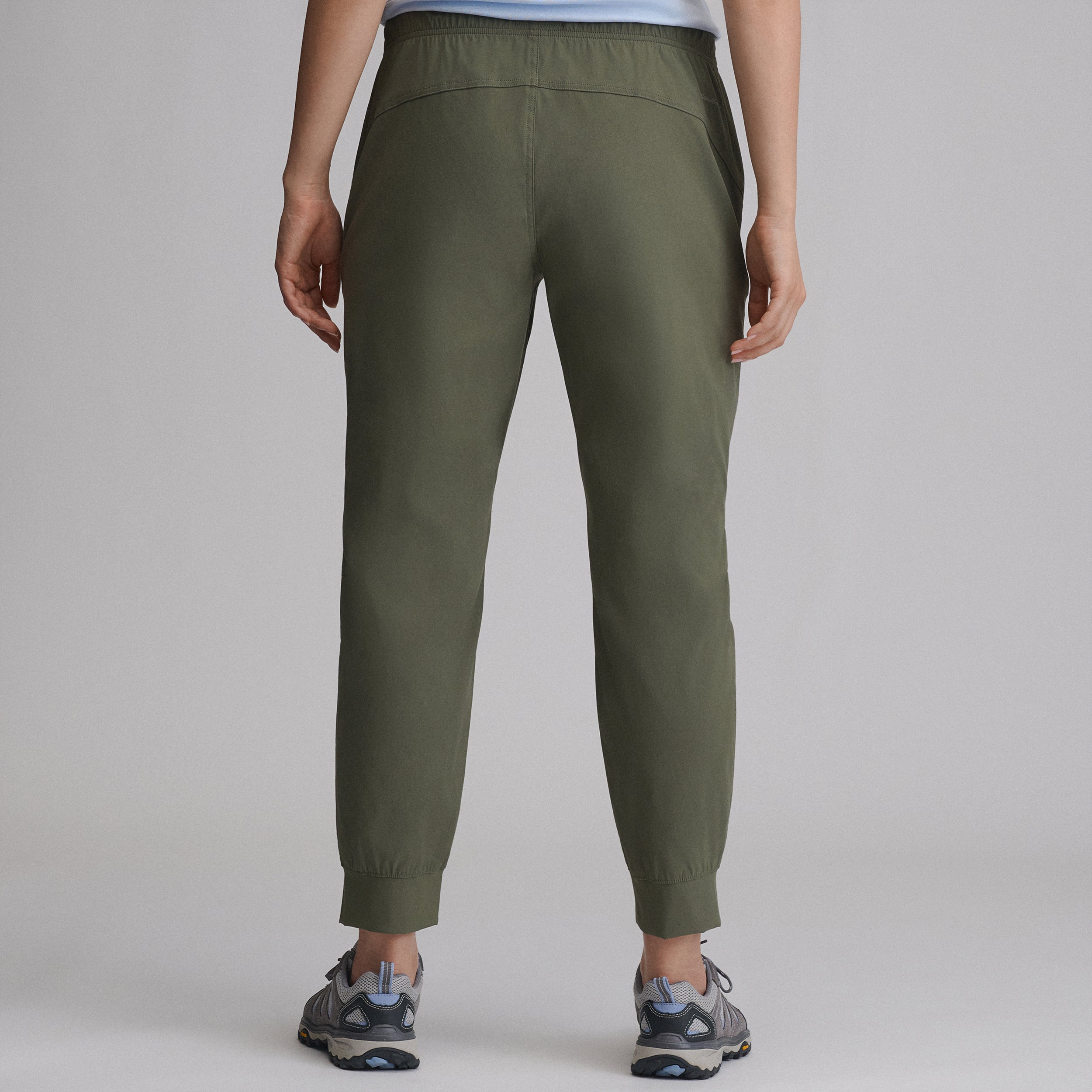 Women's Rainier Pull-On Classic Fit Joggers - Image 25
