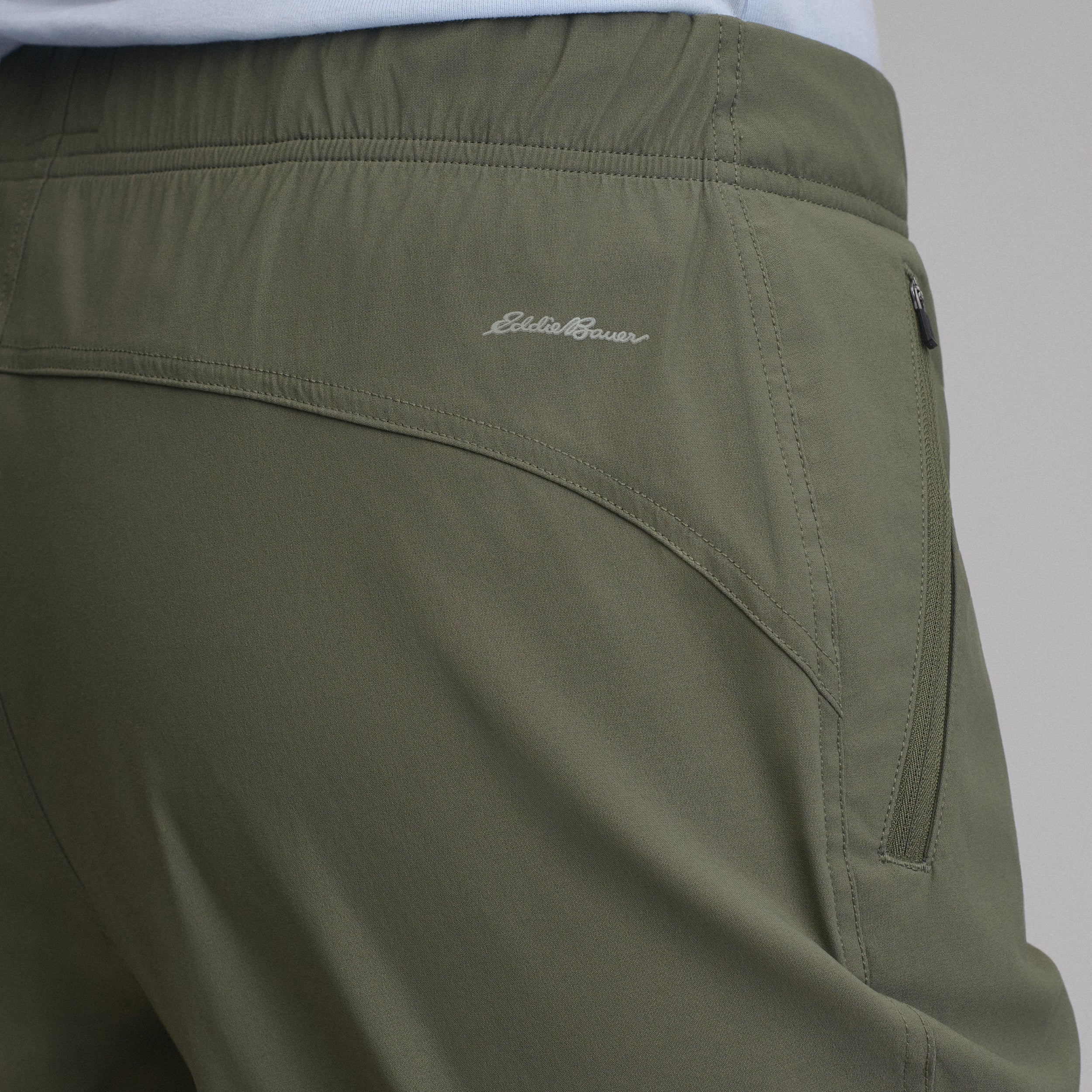 Women's Rainier Pull-On Classic Fit Joggers - Image 27