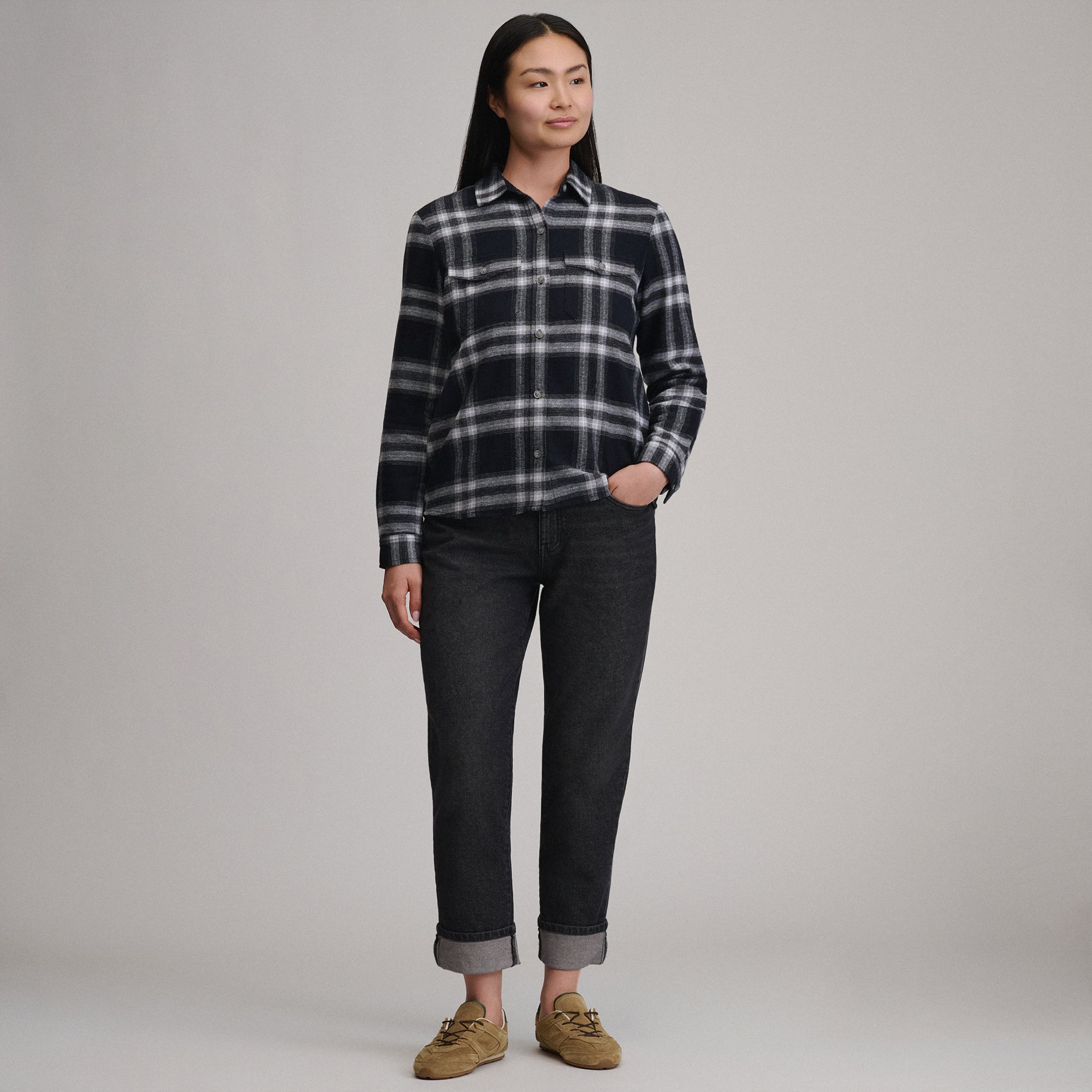 Women's Long-Sleeve Heritage Soft Classic Flannel Shirt - Image 4