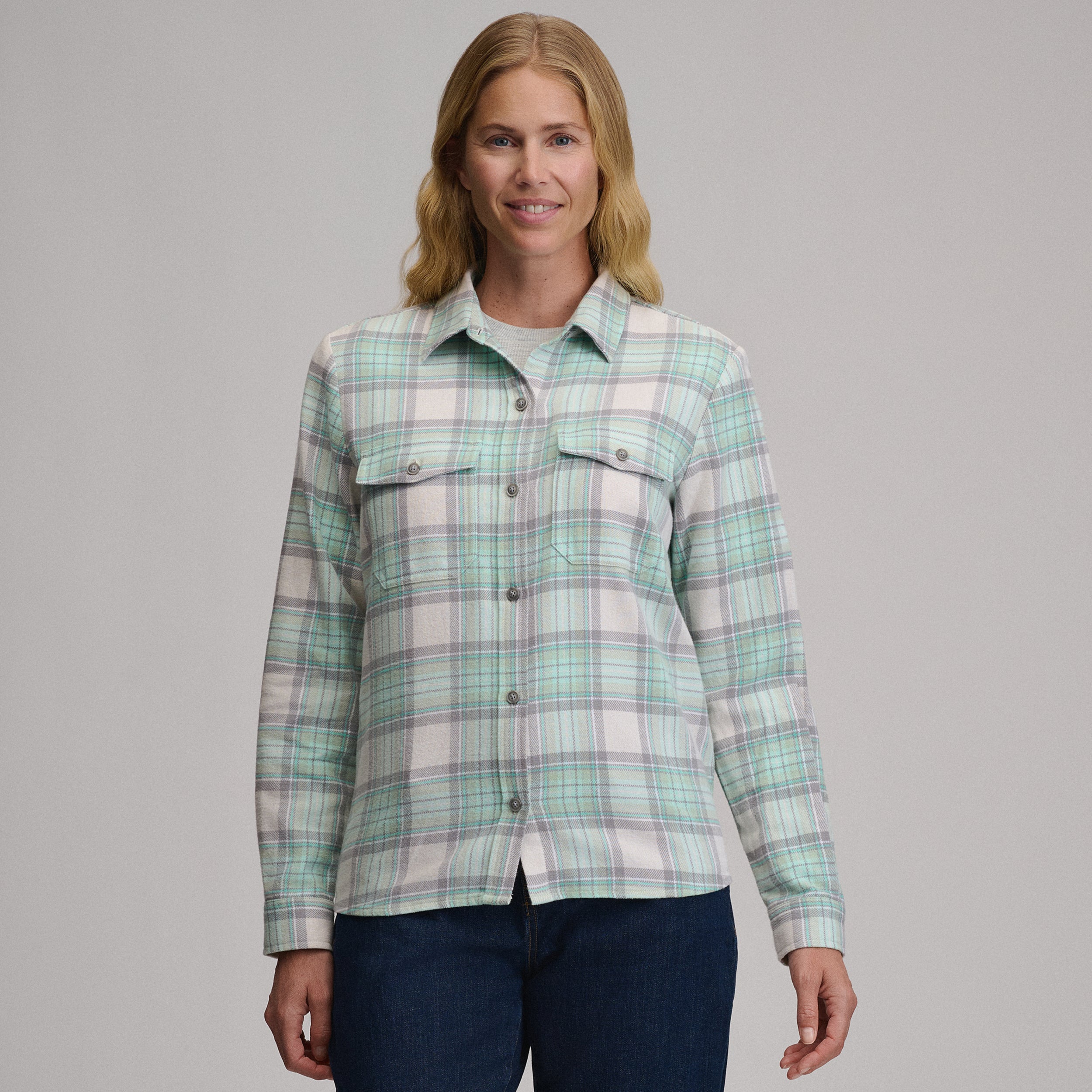 Women's Long-Sleeve Heritage Soft Classic Flannel Shirt - Image 13