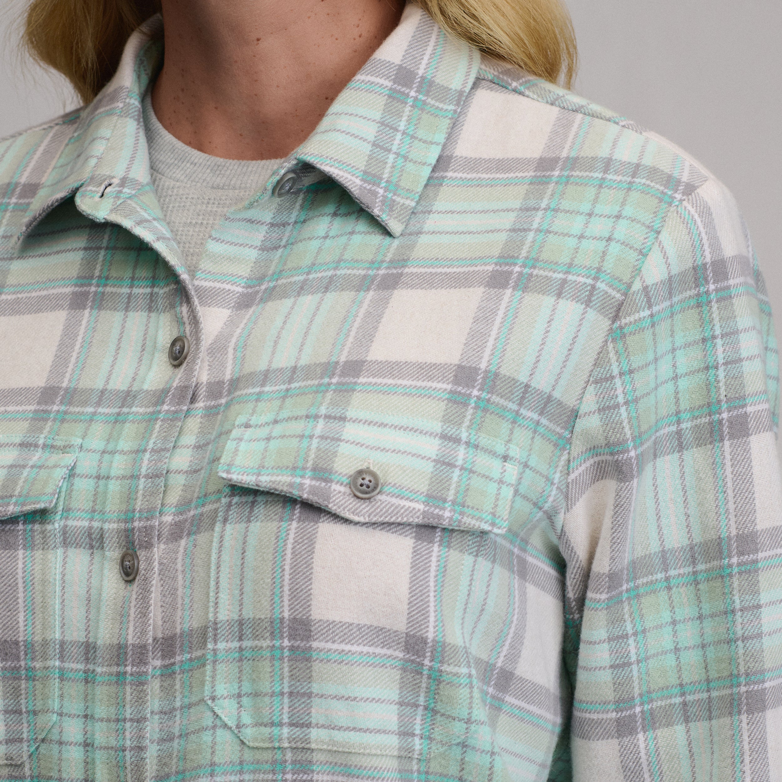 Women's Long-Sleeve Heritage Soft Classic Flannel Shirt - Image 15