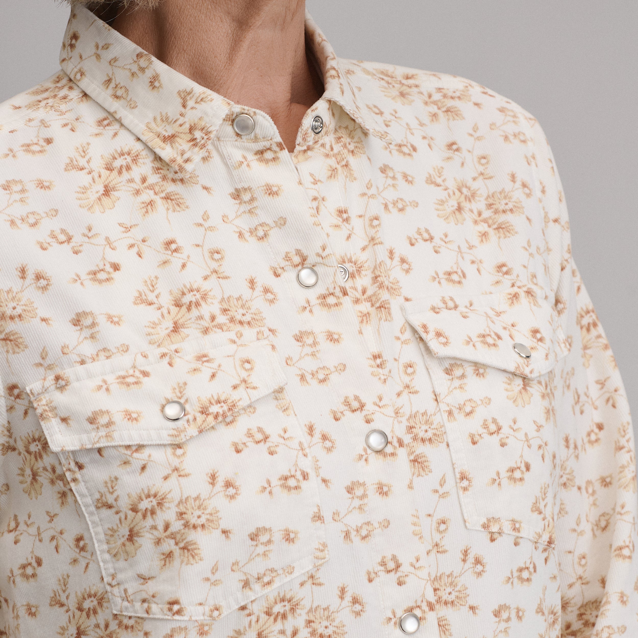 Women's Long-Sleeve Western Button-Down Shirt - Image 12
