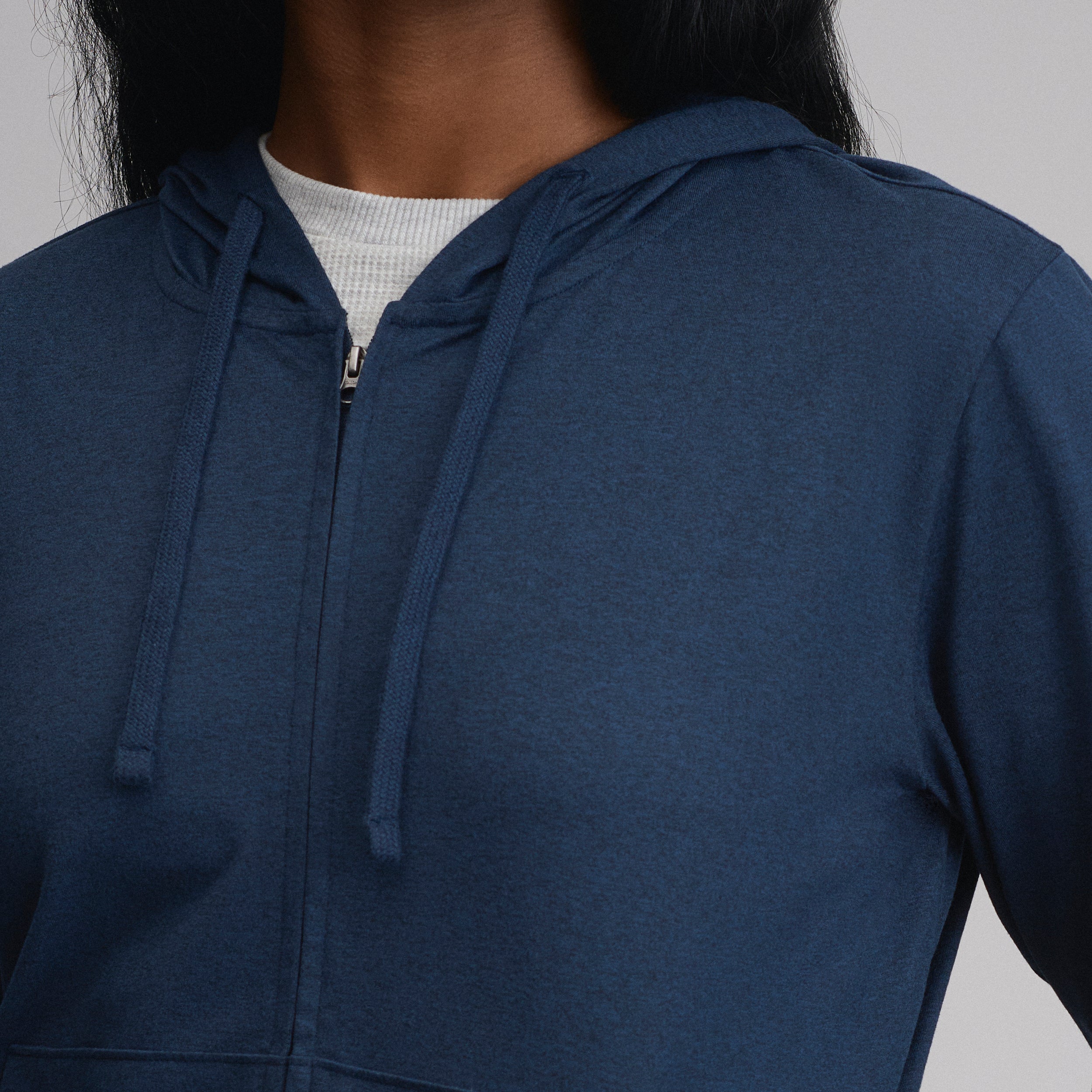 Women's Long-Sleeve Train Ascent Full-Zip Hood Pullover - Image 8