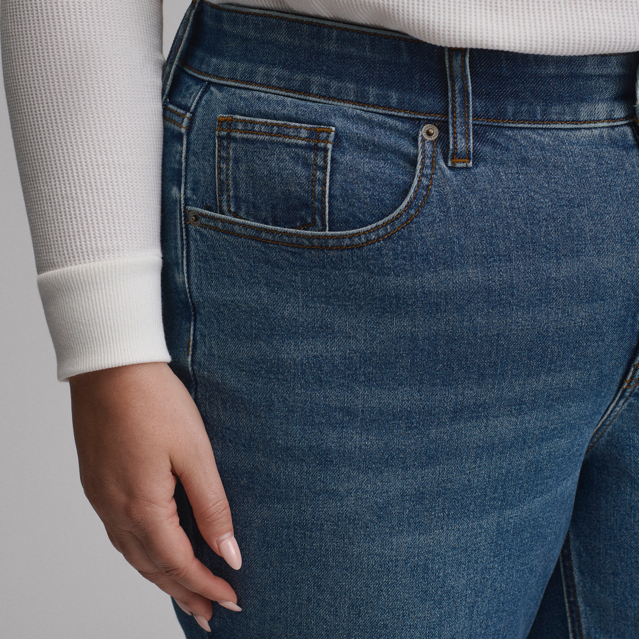 Women's Iconic Perfect Straight Jean - Image 14