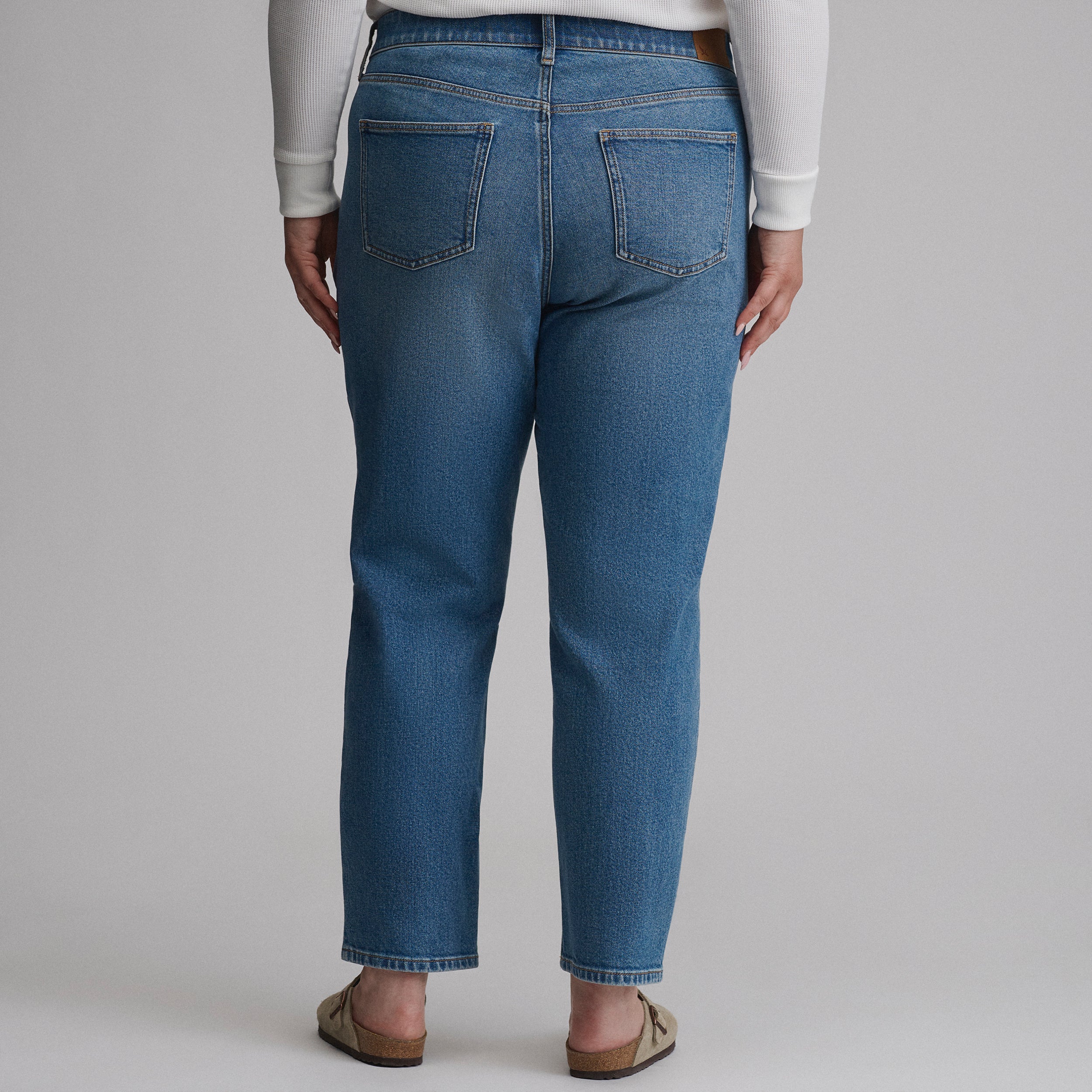 Women's Iconic Perfect Straight Jean - Image 17