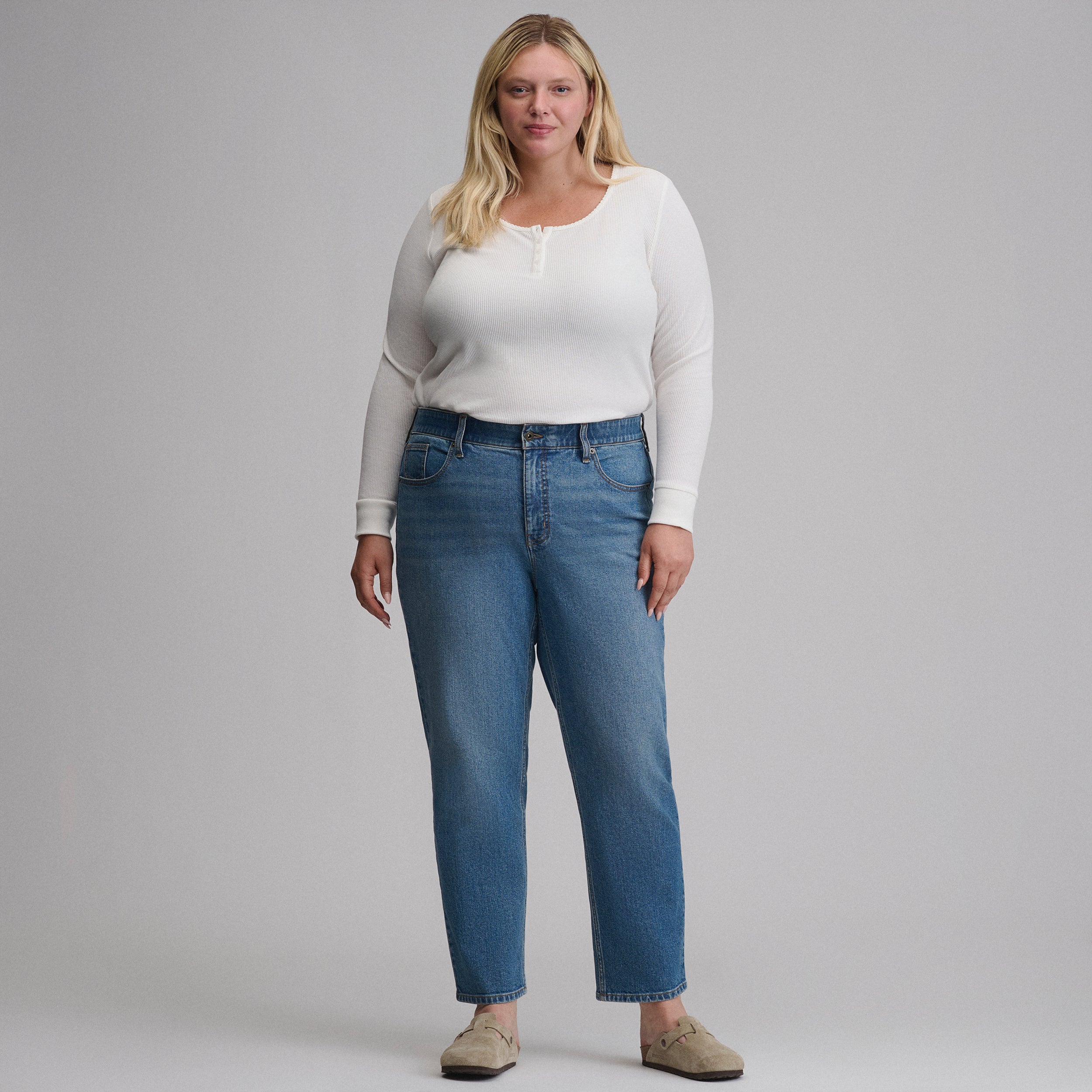 Women's Iconic Perfect Straight Jean - Image 19