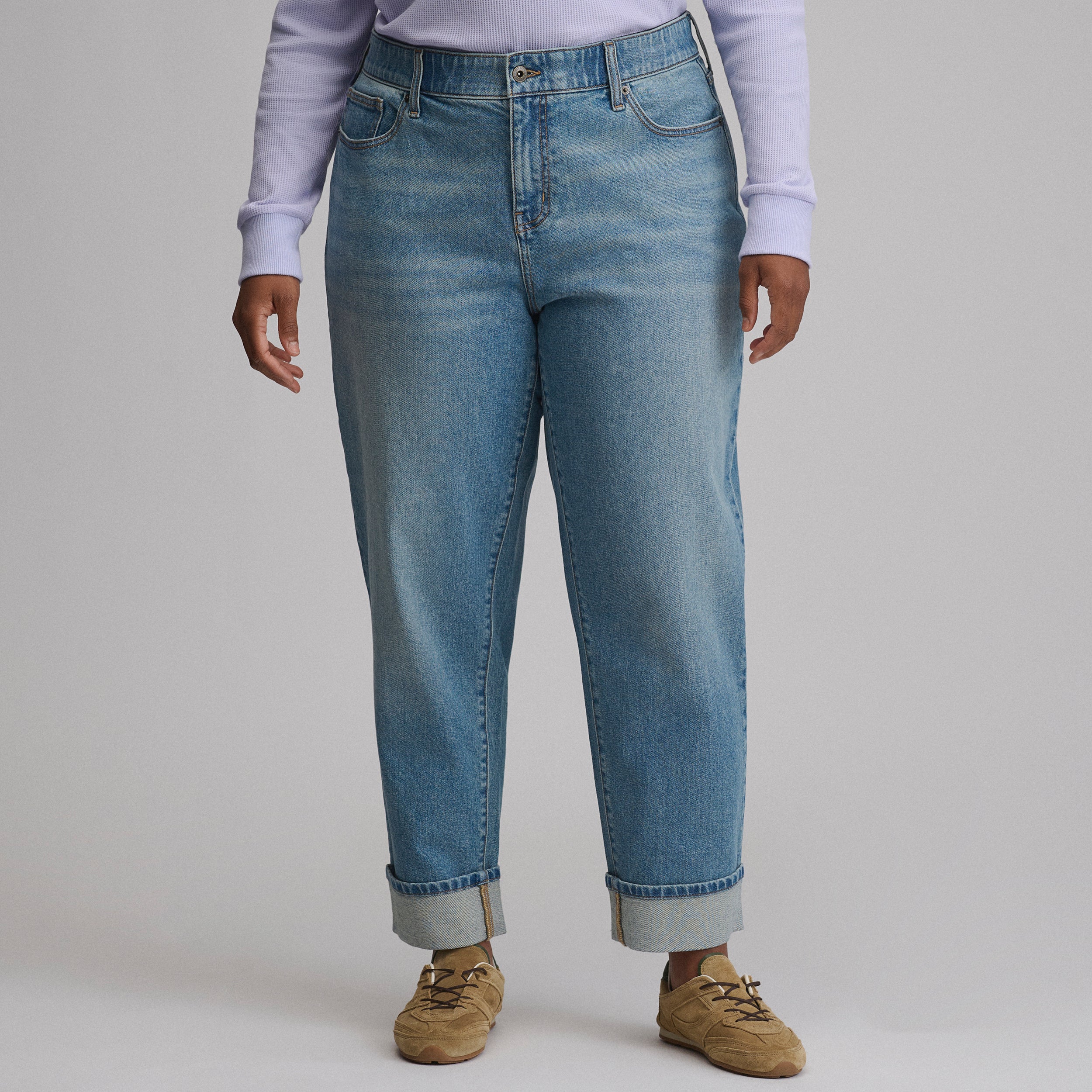 Women's Iconic 90's Boyfriend Jean - Image 9