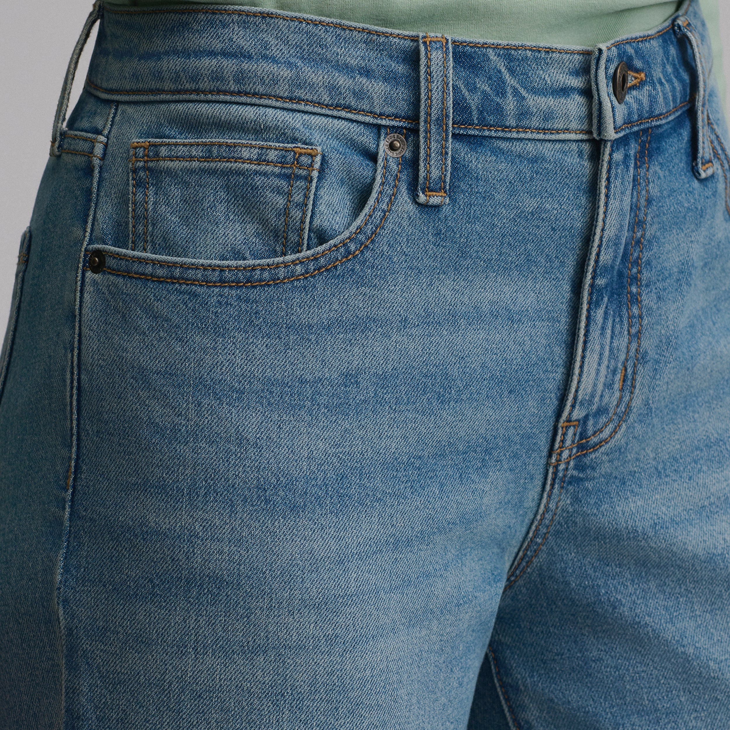 Women's Iconic 90's Boyfriend Jean - Image 7