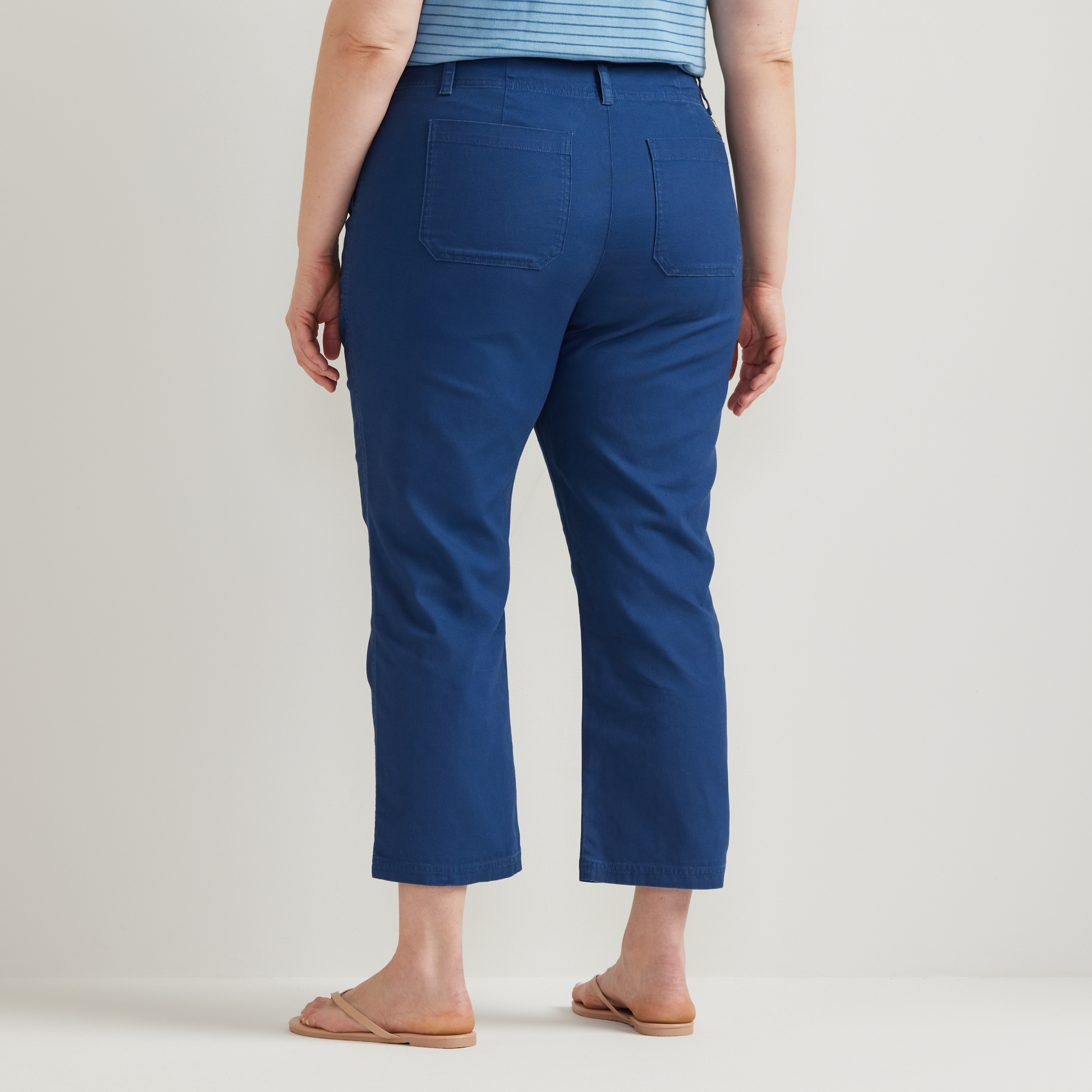 Women's Utility Stretch Canvas Kick Cropped Pants - Image 15